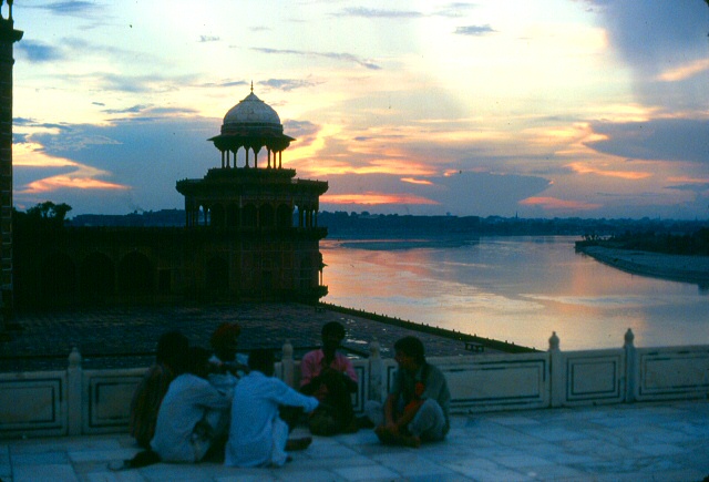 ramon-gent-taj-mahal.jpg, 93 KB