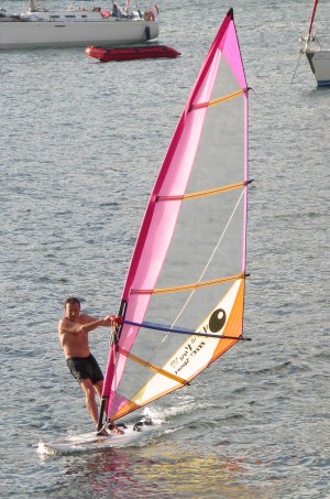 ramon-sellas-windsurf-28-08-2006.jpg, 54 KB